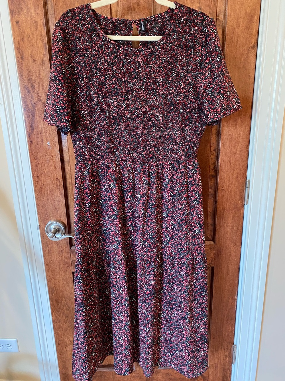 Women’s Ellakoko Floral print Short Sleeve Smocked Summer Midi Dress - Picture 7 of 9